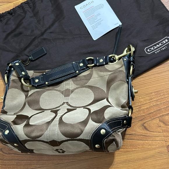 Coach purse - Picture 10 of 10